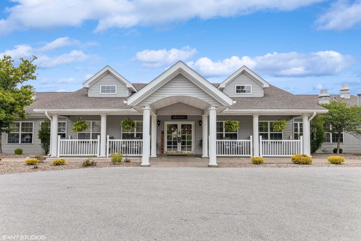 Senior Living Cambridge, OH Cardinal Place Assisted Living