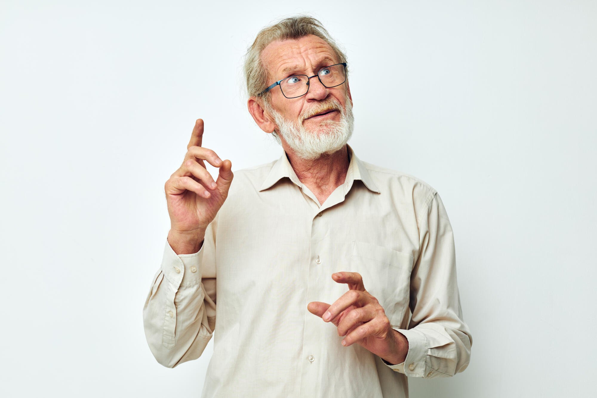 5 Questions to Ask Older People to Encourage Connection